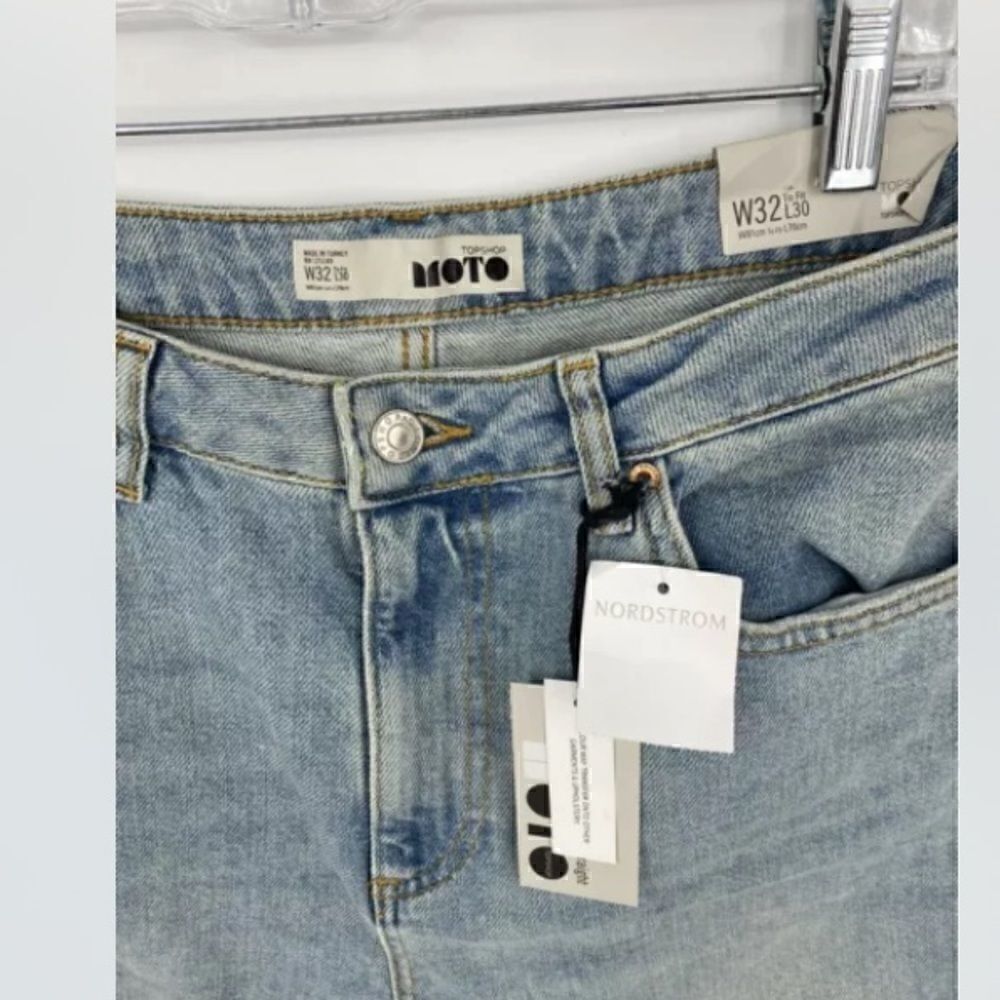 NWT TopShop Moto Mom Jeans Cropped High Rise - Picture 3 of 5